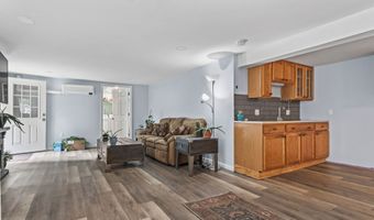 37 Anella Dr, Bethany, CT 06524