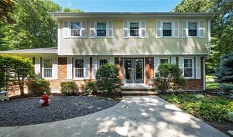 2 Elizabeth Ann Dr, Johnston, RI 02919
