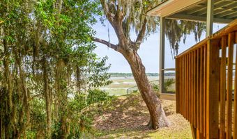 1203 Laudonniere St, Beaufort, SC 29902