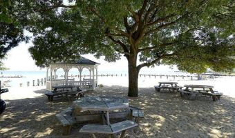 1330 WASHINGTON Dr, Annapolis, MD 21403