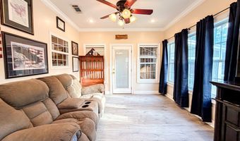 353 Alapaha River Dr, Alapaha, GA 31622