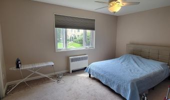 10407 MONTROSE Ave 201, Bethesda, MD 20814