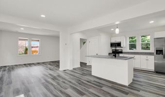 13 E KING St, Abbottstown, PA 17301