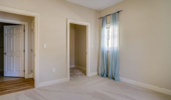 35 Metea Ln, Bedford, NH 03110