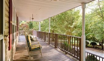 135 Brookhaven Ln, Advance, NC 27006