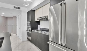 9821 E Bay Harbor Dr 302, Bay Harbor Islands, FL 33154