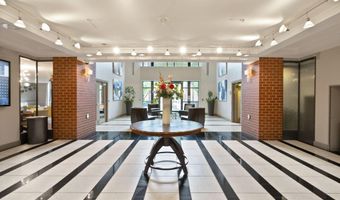 1021 N GARFIELD St 517, Arlington, VA 22201