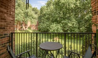 878 COLLEGE Pkwy #103, Rockville, MD 20850