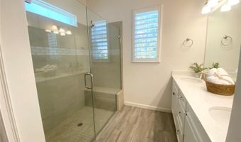 724 WINTERSIDE Dr, Apollo Beach, FL 33572