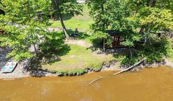 602 E River View Dr, Austinburg, OH 44010