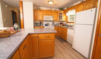 129 Summit St, Baileyville, ME 04694