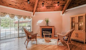 27 Southview Ter S, Middletown, NJ 07748