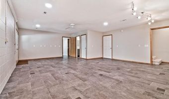 1 May Ln, Bella Vista, AR 72715