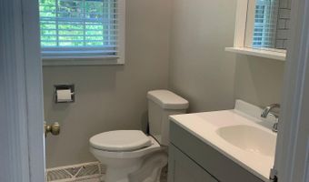 1101 N Poplar St, Aberdeen, NC 28315