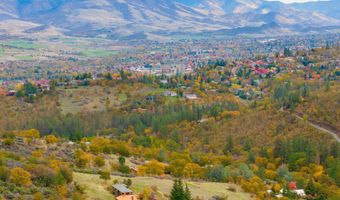 2026 Ashland Mine Rd, Ashland, OR 97520