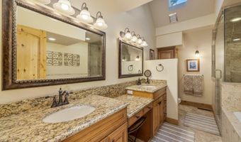 3000 Eaglebend Dr 5, Avon, CO 81620