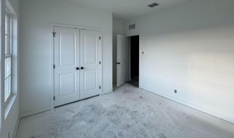 10915 Bop Ln, Adkins, TX 78101