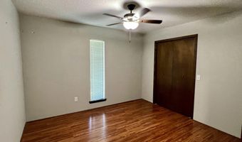 4 Chamblee Cir, Batesville, AR 72501
