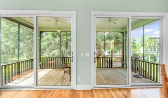 162 Pogy Rd, Apalachicola, FL 32320