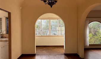 3916 Sierra Dr, Honolulu, HI 96816