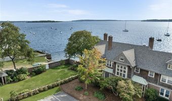 221 Hope St 2, Bristol, RI 02809