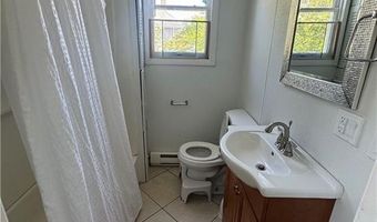 60 Berkeley Ave 2, Newport, RI 02840
