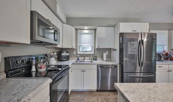 179 Chippewa Trl, Albrightsville, PA 18210