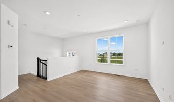 403 Cold Spring St, Algonquin, IL 60102