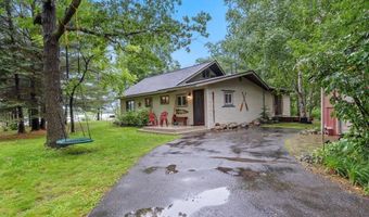 3204 6th St NW, Backus, MN 56435