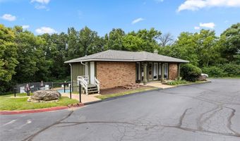13362 Hiddencrest Ln, Ballwin, MO 63021