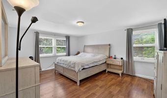 2922 BARRISTER Ln, Bowie, MD 20715