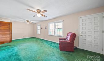 2318 Doul Mountain Rd, Asheboro, NC 27205