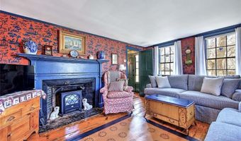 324 Pleasant St, East Providence, RI 02916