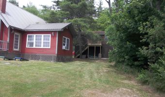 19 Chase Rd, Baileyville, ME 04694