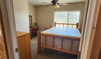 200 Cathedral Vly, Ash Fork, AZ 86320
