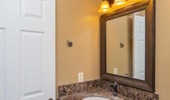 612 610 W Grand Ave, Artesia, NM 88210