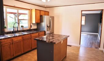 1310 W Kenwood Dr, Austin, IN 47102