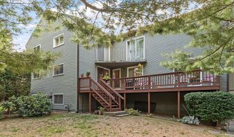 102 Captain Eames Cir 102, Ashland, MA 01721