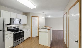 15981 Flotilla Trl 311, Apple Valley, MN 55124