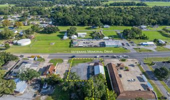 726 Veterans Memorial Dr, Abbeville, LA 70510