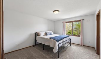 16191 Crane St NW, Andover, MN 55304