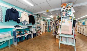 19 Cottage St, Bar Harbor, ME 04609