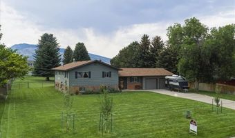 2107 8th St, Cody, WY 82414