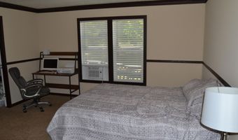 214 Lakepoint Rd, Alford, FL 32420