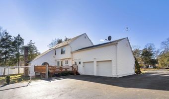 4 Westminster Dr, Annandale, NJ 08801