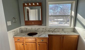 14096 Mitchell Ct, Basehor, KS 66007