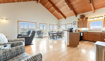1313 VILLAGE Loop, Bandon, OR 97411