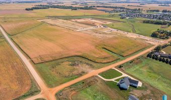 2500 E Chestnut Trl, Brandon, SD 57005