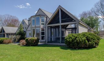 332 Arcadia, Ancram, NY 12502