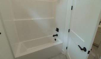 3053 Avilla Manor Trl, Alexander, AR 72002